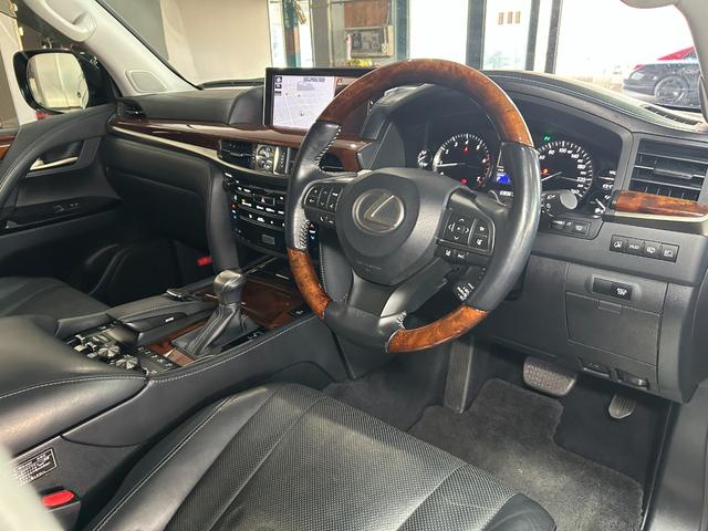 ＬＸ ＬＸ５７０　モデリスタエアロ＆マフラー　サンルーフ　３６０°アラウンドビューカメラ　パワーバックドア　ヘッドアップディスプレイ　クーラーボックス　ブラックレザー　ルーフレール　ドライブレコーダー　ＥＴＣ２．０（37枚目）