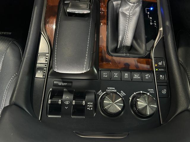 ＬＸ ＬＸ５７０　モデリスタエアロ＆マフラー　サンルーフ　３６０°アラウンドビューカメラ　パワーバックドア　ヘッドアップディスプレイ　クーラーボックス　ブラックレザー　ルーフレール　ドライブレコーダー　ＥＴＣ２．０（46枚目）