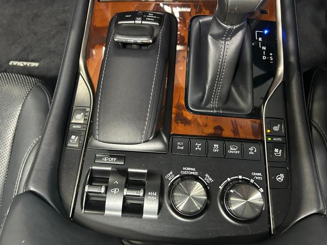 ＬＸ ＬＸ５７０　モデリスタエアロ＆マフラー　サンルーフ　３６０°アラウンドビューカメラ　パワーバックドア　ヘッドアップディスプレイ　クーラーボックス　ブラックレザー　ルーフレール　ドライブレコーダー　ＥＴＣ２．０（49枚目）