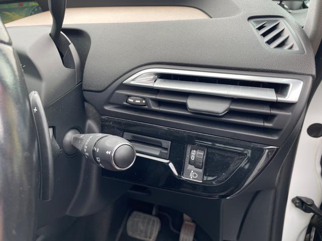 Ｃ４ ピカソ エクスクルーシブ　Ｐシート　マッサージ機能　革シート　ナビ　ＡＷ（25枚目）