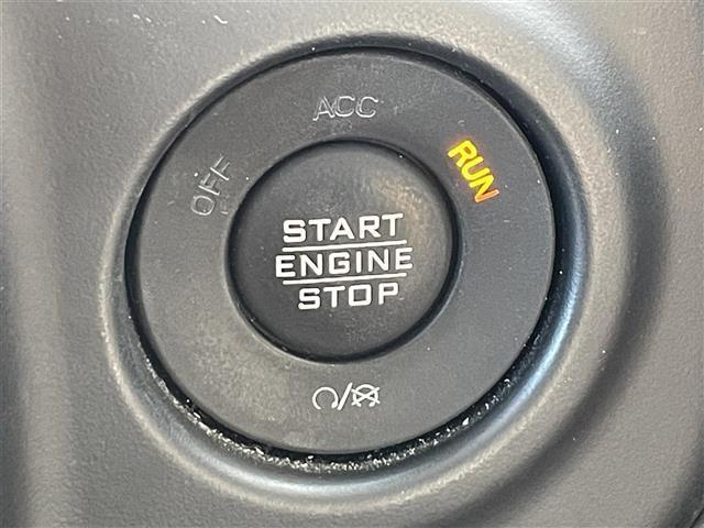 ジープ・ラングラーアンリミテッド ルビコン　純正ナビ　衝突軽減　追従クルコン　ＢＳＭ　ＬＥＤオートライト　Ａｕｔｏハイビーム　レザーシート　シートヒーター　ステアリングヒーター　前後ドラレコ　デフロック　ダウンヒルアシスト　ＥＴＣ２．０（19枚目）