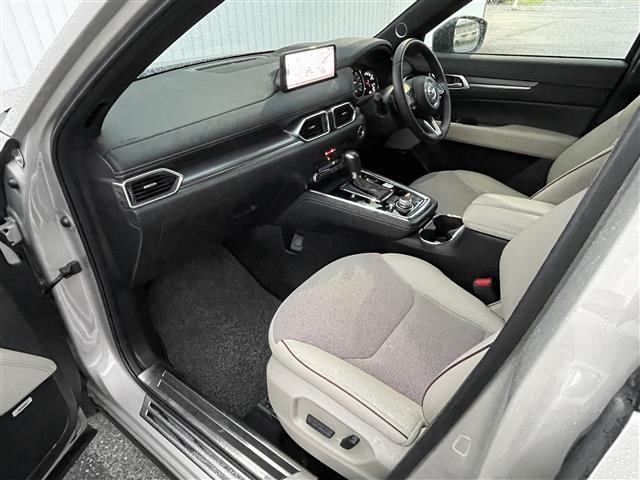 ＣＸ－８ ＸＤ　グランドジャーニー　ＢＯＳＥ　純正１０型ナビ　全方位カメラ　サンルーフ　パワーバックドア　３列シート　社外ドラレコ付きデジタルミラー　パワーシート　シートヒーター　ＥＴＣ　ヘッドアップディスプレイ　アダプティブＬＥＤ（26枚目）