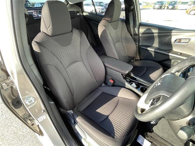 プリウス Sセーフティプラス 純正ナビ BT トヨタセーフティーセンス 衝突軽減 レーンキープ 追従クルコン Autoハイビーム LEDオートライト バックカメラ ドラレコ ビルトインETC 電動格納ミラー クリアランスソナー(26枚目)