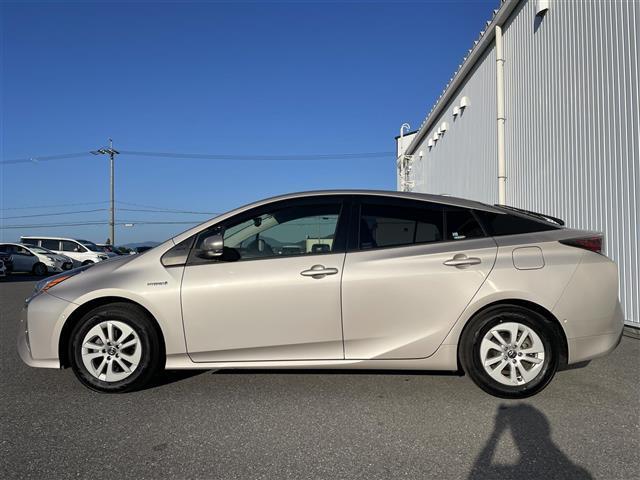 プリウス Sセーフティプラス 純正ナビ BT トヨタセーフティーセンス 衝突軽減 レーンキープ 追従クルコン Autoハイビーム LEDオートライト バックカメラ ドラレコ ビルトインETC 電動格納ミラー クリアランスソナー(38枚目)