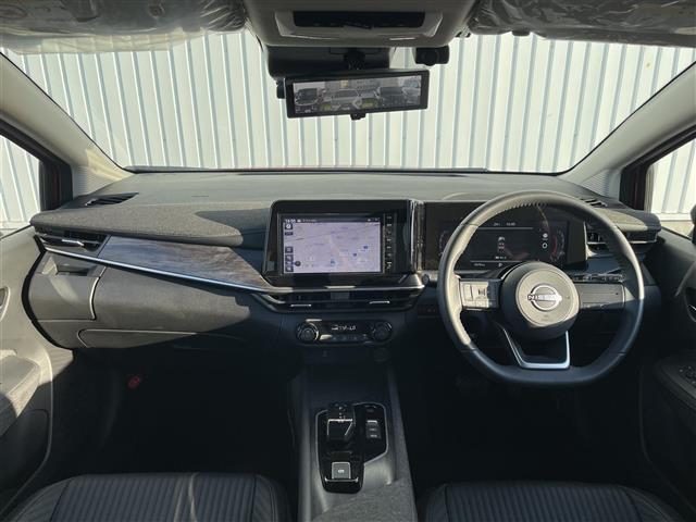 オーラ G レザーエディション 純正ナビ BT 全方位 衝突軽減 レーンキープ 標識認識 電動パーキング ブレーキホールド D席パワーシート レザーシート Autoハイビーム LEDオートライト デジタルインナーミラー ETC(3枚目)