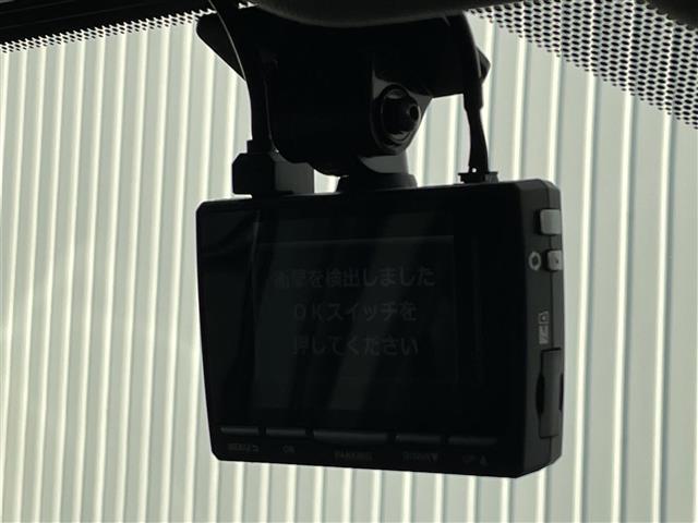 RAV4 アドベンチャー 9型ディスプレイ Bluetooth ETC ドラレコ バックカメラ パワーシート シートベンチレーション ハンズフリーパワーバックドア レーダークルコン AC100V LEDオートライト(6枚目)