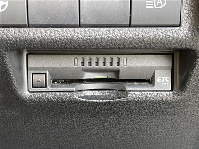 RAV4 アドベンチャー 9型ディスプレイ Bluetooth ETC ドラレコ バックカメラ パワーシート シートベンチレーション ハンズフリーパワーバックドア レーダークルコン AC100V LEDオートライト(7枚目)