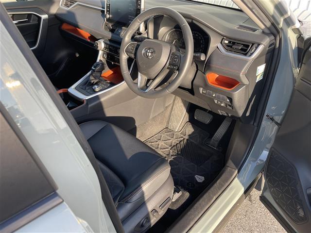 RAV4 アドベンチャー 9型ディスプレイ Bluetooth ETC ドラレコ バックカメラ パワーシート シートベンチレーション ハンズフリーパワーバックドア レーダークルコン AC100V LEDオートライト(25枚目)