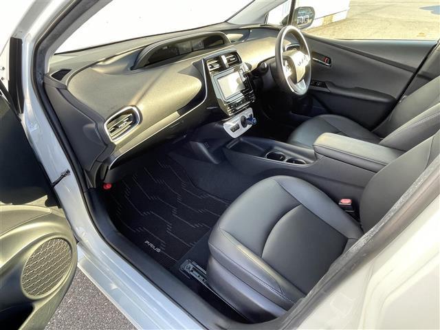 プリウス Sツーリングセレクション 純正ナビ フルセグTV バックカメラ ETC Bluetooth ステアリングスイッチ シートヒーター LEDヘッドライト フォグランプ 純正17インチアルミホイール(25枚目)