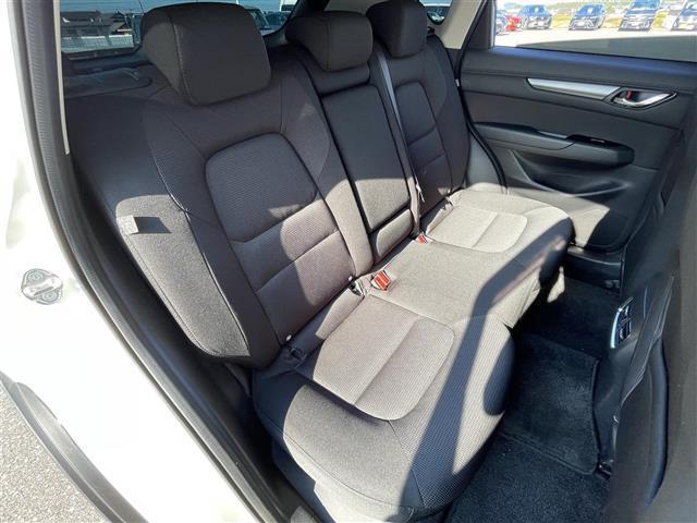 ＣＸ－５ ２０Ｓ　プロアクティブ　ダムドエアロ　ナビ　全方位カメラ　ＥＴＣ　ＬＥＤ　フルセグ　Ｂｌｕｅｔｏｏｔｈ　追従クルコン　衝突軽減ブレーキ　レーンキープアシスト　パワーバックドア　ヘッドアップディスプレイ　純正アルミホイール（29枚目）