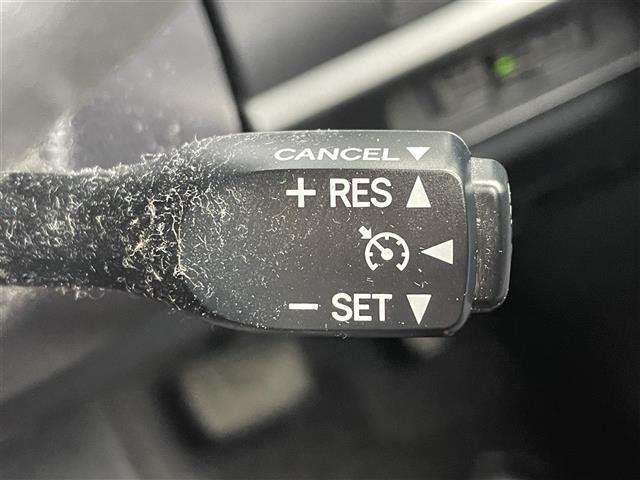 エスクァイア ハイブリッドGi ブラックテーラード 9型ナビ バックカメラ 後席モニター ETC ドラレコ フルセグ Bluetooth クルコン 衝突軽減ブレーキ レーンアシスト 先行車発進告知 両側電動ドア シートヒーター LED フォグランプ(13枚目)