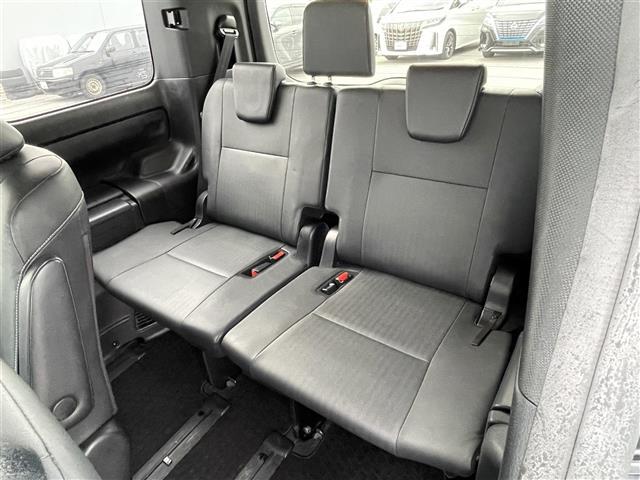 エスクァイア ハイブリッドGi ブラックテーラード 9型ナビ バックカメラ 後席モニター ETC ドラレコ フルセグ Bluetooth クルコン 衝突軽減ブレーキ レーンアシスト 先行車発進告知 両側電動ドア シートヒーター LED フォグランプ(29枚目)