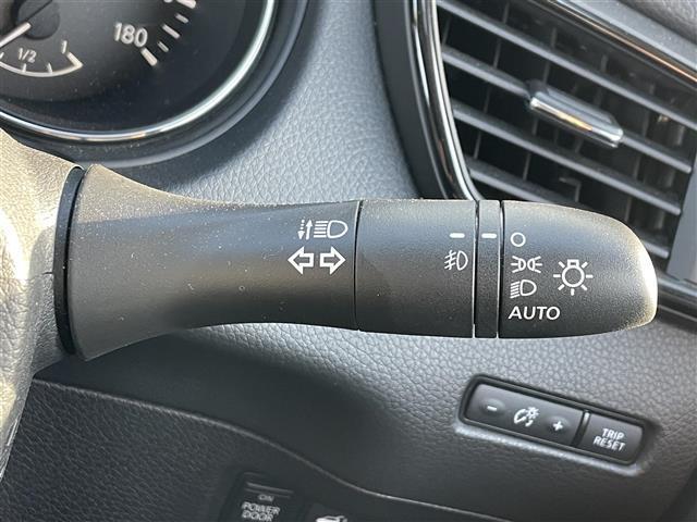 エクストレイル ２０Ｘｉ　プロパイロット　ナビ　全方位カメラ　ＥＴＣ　Ｂｌｕｅｔｏｏｔｈ　フルセグＴＶ　パワーバックドア　シートヒーター　前後ドラレコ　デジタルインナーミラー　衝突軽減ブレーキ　レーンアシスト　追従クルコン（15枚目）