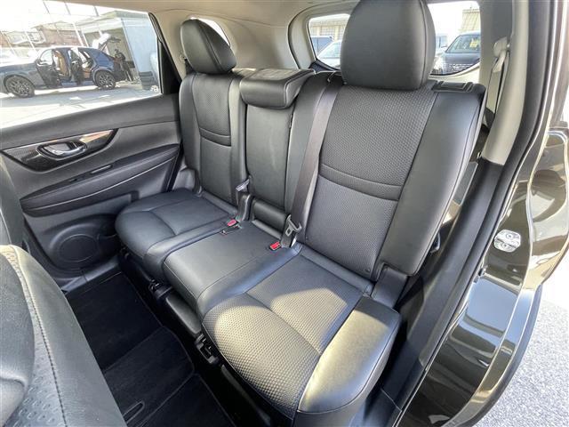 エクストレイル ２０Ｘｉ　プロパイロット　ナビ　全方位カメラ　ＥＴＣ　Ｂｌｕｅｔｏｏｔｈ　フルセグＴＶ　パワーバックドア　シートヒーター　前後ドラレコ　デジタルインナーミラー　衝突軽減ブレーキ　レーンアシスト　追従クルコン（28枚目）