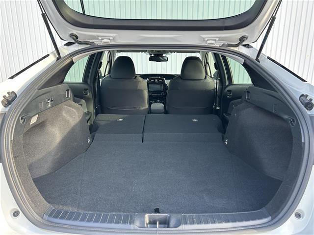 プリウス A 純正SDナビ バックカメラ ブラインドスポットモニター ビルトインETC パワーシート パーキングアシスト クリアランスソナー プリクラッシュセーフティ レーダークルーズコントロール オートハイビーム(29枚目)