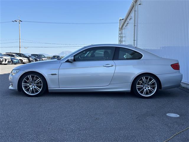 3シリーズ 335i 純正ナビ フルセグ ETC レザーシート シートヒーター パワーシート メモリーシート クルコン HID フォグランプ 純正18インチアルミホイール スマートキー(34枚目)