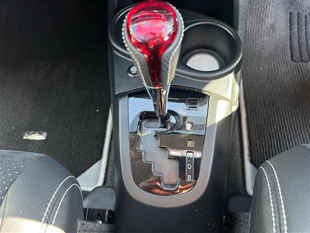 アクア G G’s ナビ バックカメラ ドラレコ ETC LED フルセグ Bluetooth シートヒーター クルーズコントロール 衝突軽減ブレーキ フォグランプ オートライト 17インチアルミホイール スマートキー(17枚目)