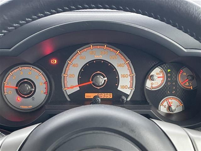 FJクルーザー カラーパッケージ 社外SDナビ フルセグTV バックカメラ ETC 革巻きステアリング 背面スペアタイヤ マッドガード クリアランスソナー クルーズコントロール 横滑り防止装置 RRデフロック リモコンキー スペアキー(9枚目)