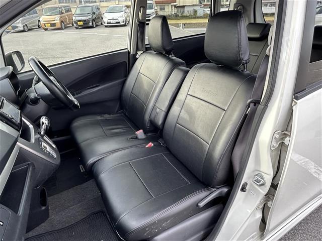 ムーヴ カスタム X SA 社外DVDオーディオプレイヤー バックカメラ 衝突軽減ブレーキ アイドリングストップ オートエアコン プッシュスタート スマートキー 電格ミラー ウインカーミラー ドアバイザー 純正フロアマット(20枚目)