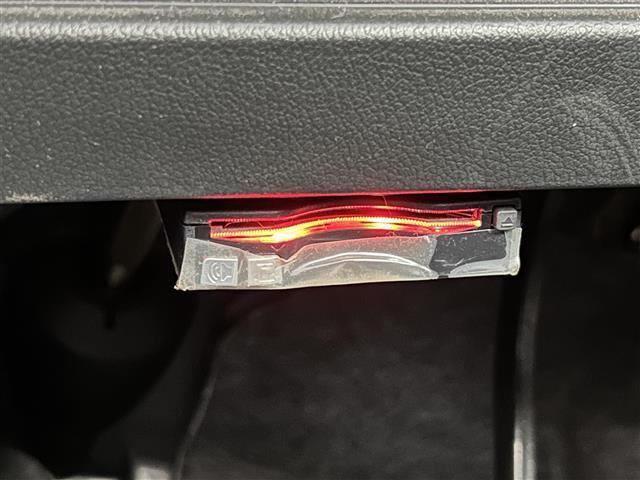 N-BOXカスタム G ターボSSパッケージ 社外SDナビ フルセグTV Bluetooth バックカメラ ETC 両側パワースライドドア パドルシフト クルーズコントロール シティブレーキアクティブシステム オートライト プッシュスタート(7枚目)