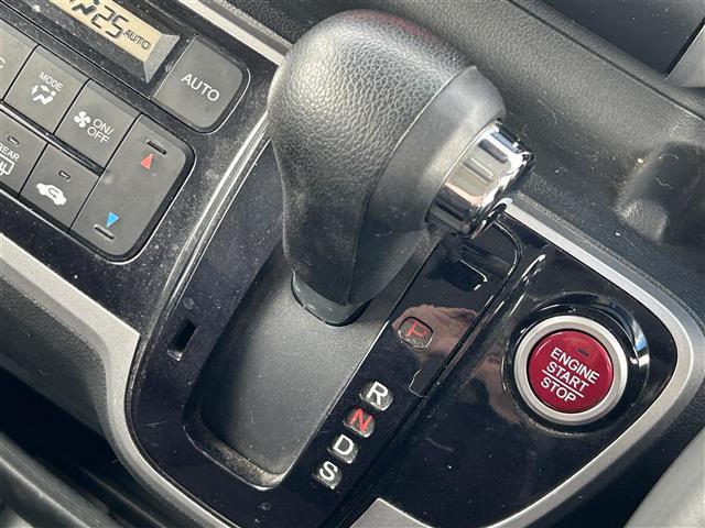 N-BOXカスタム G ターボSSパッケージ 社外SDナビ フルセグTV Bluetooth バックカメラ ETC 両側パワースライドドア パドルシフト クルーズコントロール シティブレーキアクティブシステム オートライト プッシュスタート(15枚目)