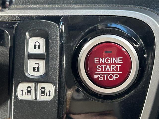 N-BOXカスタム G ターボSSパッケージ 社外SDナビ フルセグTV Bluetooth バックカメラ ETC 両側パワースライドドア パドルシフト クルーズコントロール シティブレーキアクティブシステム オートライト プッシュスタート(16枚目)