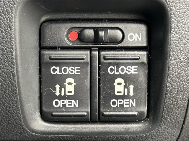 N-BOXカスタム G ターボSSパッケージ 社外SDナビ フルセグTV Bluetooth バックカメラ ETC 両側パワースライドドア パドルシフト クルーズコントロール シティブレーキアクティブシステム オートライト プッシュスタート(17枚目)