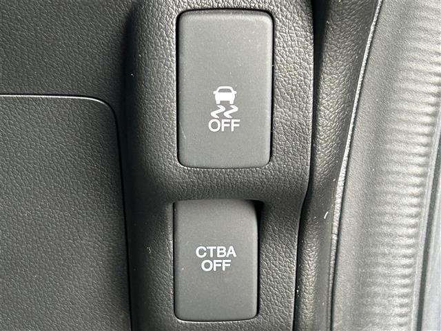 N-BOXカスタム G ターボSSパッケージ 社外SDナビ フルセグTV Bluetooth バックカメラ ETC 両側パワースライドドア パドルシフト クルーズコントロール シティブレーキアクティブシステム オートライト プッシュスタート(18枚目)