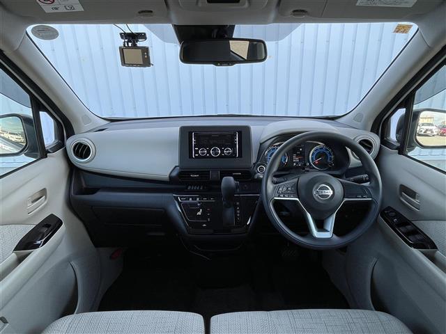 デイズ X 全方位カメラ/前後コーナーセンサー/前後ドライブレコーダー/エマージェンシーブレーキ/衝突被害軽減システム/盗難防止装置/オートライト/オートハイビーム/プッシュスタート/スペアキー/USB充電(3枚目)