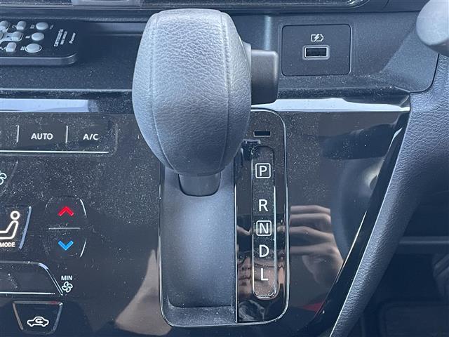 デイズ X 全方位カメラ/前後コーナーセンサー/前後ドライブレコーダー/エマージェンシーブレーキ/衝突被害軽減システム/盗難防止装置/オートライト/オートハイビーム/プッシュスタート/スペアキー/USB充電(14枚目)