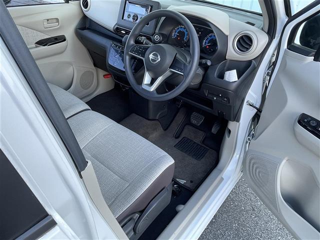 デイズ X 全方位カメラ/前後コーナーセンサー/前後ドライブレコーダー/エマージェンシーブレーキ/衝突被害軽減システム/盗難防止装置/オートライト/オートハイビーム/プッシュスタート/スペアキー/USB充電(19枚目)