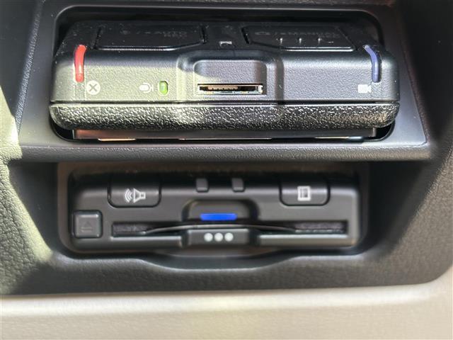 ＣＸ－６０ ＸＤ－ハイブリッド　エクスクルーシブモダン　１０型ナビ　フルセグＴＶ　Ｂｌｕｅｔｏｏｔｈ　ＢＯＳＥサウンド　全方位カメラ　ドラレコ　レーダークルコン　コーナーセンサー　ＥＴＣ　シートヒーター　白革シート　パワーバックドア　スマートキー（6枚目）