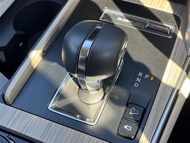 ＣＸ－６０ ＸＤ－ハイブリッド　エクスクルーシブモダン　１０型ナビ　フルセグＴＶ　Ｂｌｕｅｔｏｏｔｈ　ＢＯＳＥサウンド　全方位カメラ　ドラレコ　レーダークルコン　コーナーセンサー　ＥＴＣ　シートヒーター　白革シート　パワーバックドア　スマートキー（16枚目）