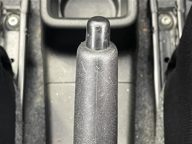 アルト Ｆ　ナビ　Ｂｌｕｅｔｏｏｔｈ　衝突軽減ブレーキ　ＥＴＣ　前後コーナーセンサー　横滑り防止機能　キーレス　スペアキー（12枚目）