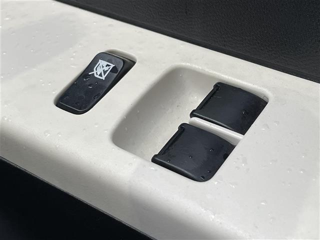 アルト Ｆ　ナビ　Ｂｌｕｅｔｏｏｔｈ　衝突軽減ブレーキ　ＥＴＣ　前後コーナーセンサー　横滑り防止機能　キーレス　スペアキー（16枚目）