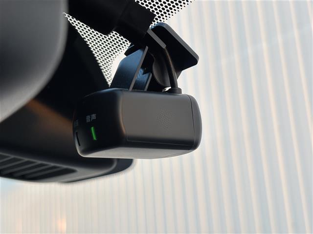 デイズ Ｘ　９型ナビ　フルセグ　全方位カメラ　ドラレコ　Ｂｌｕｅｔｏｏｔｈ　ＥＴＣ　衝突軽減ブレーキ　レーンアシスト　先行車発進告知　オートハイビーム　オートヘッドライト　スマートキー　１４インチアルミホイール（5枚目）