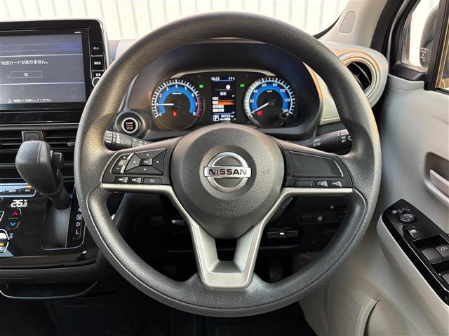 デイズ Ｘ　９型ナビ　フルセグ　全方位カメラ　ドラレコ　Ｂｌｕｅｔｏｏｔｈ　ＥＴＣ　衝突軽減ブレーキ　レーンアシスト　先行車発進告知　オートハイビーム　オートヘッドライト　スマートキー　１４インチアルミホイール（6枚目）