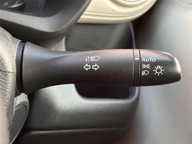 デイズ Ｘ　９型ナビ　フルセグ　全方位カメラ　ドラレコ　Ｂｌｕｅｔｏｏｔｈ　ＥＴＣ　衝突軽減ブレーキ　レーンアシスト　先行車発進告知　オートハイビーム　オートヘッドライト　スマートキー　１４インチアルミホイール（11枚目）