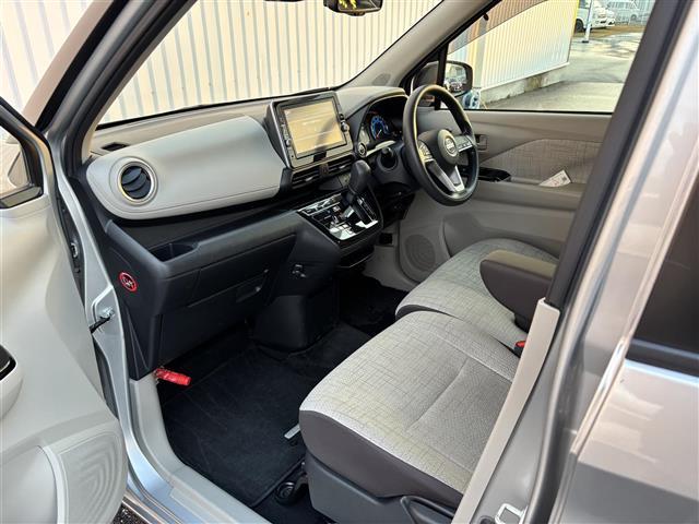 デイズ Ｘ　９型ナビ　フルセグ　全方位カメラ　ドラレコ　Ｂｌｕｅｔｏｏｔｈ　ＥＴＣ　衝突軽減ブレーキ　レーンアシスト　先行車発進告知　オートハイビーム　オートヘッドライト　スマートキー　１４インチアルミホイール（19枚目）