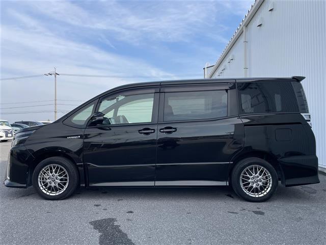 ヴォクシー ハイブリッドZS 9型ナビ フルセグ バックカメラ 両側電動 Bluetooth HDMI ドラレコ シートヒーター ETC クルコン 衝突軽減ブレーキ レーンアシスト 先行車発進告知 オートハイビーム フォグランプ(39枚目)