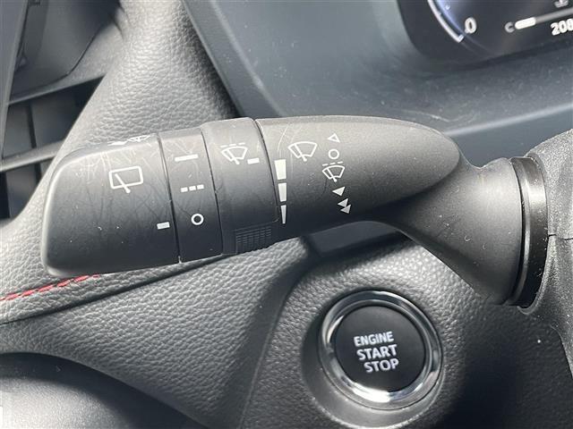 ＲＡＶ４ アドベンチャー　オフロードパッケージＩＩ　１０．５型ディスプレイ　Ｂｌｕｅｔｏｏｔｈ　フルセグ　全方位カメラ　ＥＴＣ　レーダークルコン　パワーシート　シートベンチレーション　レザーシート　ＬＥＤオートライト　スノーモード　トヨタセーフティ（13枚目）