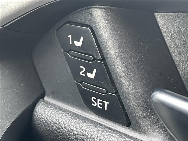 ＲＡＶ４ アドベンチャー　オフロードパッケージＩＩ　１０．５型ディスプレイ　Ｂｌｕｅｔｏｏｔｈ　フルセグ　全方位カメラ　ＥＴＣ　レーダークルコン　パワーシート　シートベンチレーション　レザーシート　ＬＥＤオートライト　スノーモード　トヨタセーフティ（23枚目）