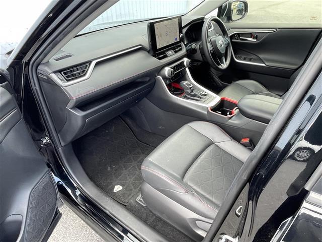 ＲＡＶ４ アドベンチャー　オフロードパッケージＩＩ　１０．５型ディスプレイ　Ｂｌｕｅｔｏｏｔｈ　フルセグ　全方位カメラ　ＥＴＣ　レーダークルコン　パワーシート　シートベンチレーション　レザーシート　ＬＥＤオートライト　スノーモード　トヨタセーフティ（26枚目）