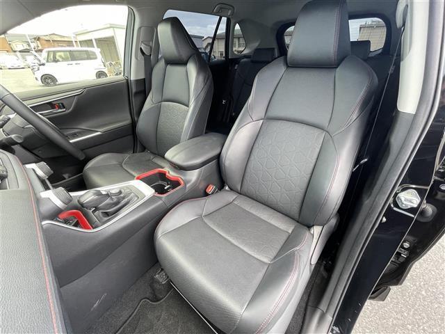 ＲＡＶ４ アドベンチャー　オフロードパッケージＩＩ　１０．５型ディスプレイ　Ｂｌｕｅｔｏｏｔｈ　フルセグ　全方位カメラ　ＥＴＣ　レーダークルコン　パワーシート　シートベンチレーション　レザーシート　ＬＥＤオートライト　スノーモード　トヨタセーフティ（27枚目）