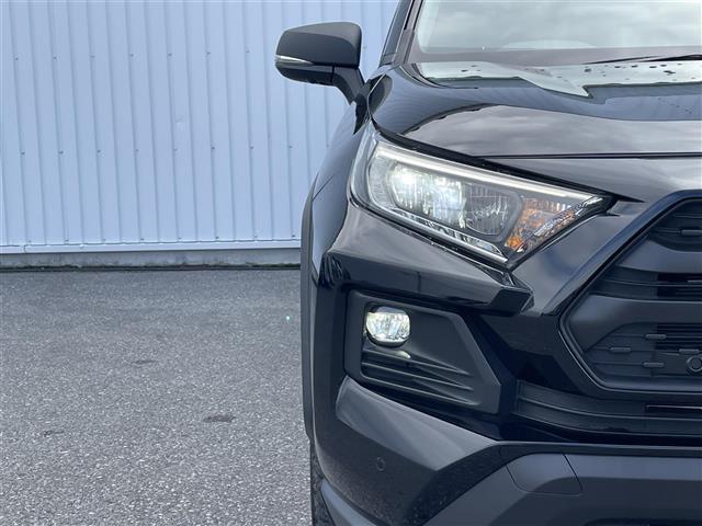 ＲＡＶ４ アドベンチャー　オフロードパッケージＩＩ　１０．５型ディスプレイ　Ｂｌｕｅｔｏｏｔｈ　フルセグ　全方位カメラ　ＥＴＣ　レーダークルコン　パワーシート　シートベンチレーション　レザーシート　ＬＥＤオートライト　スノーモード　トヨタセーフティ（32枚目）