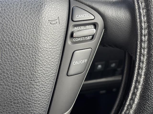 エルグランド 250ハイウェイスターS 純正HDDナビ フルセグTV CD DVD Bluetooth 後席モニター 全方位カメラ クルコン ETC 両側電動ドア ステアリングリモコン オットマン フロアマット スマートキー ドアバイザー(10枚目)