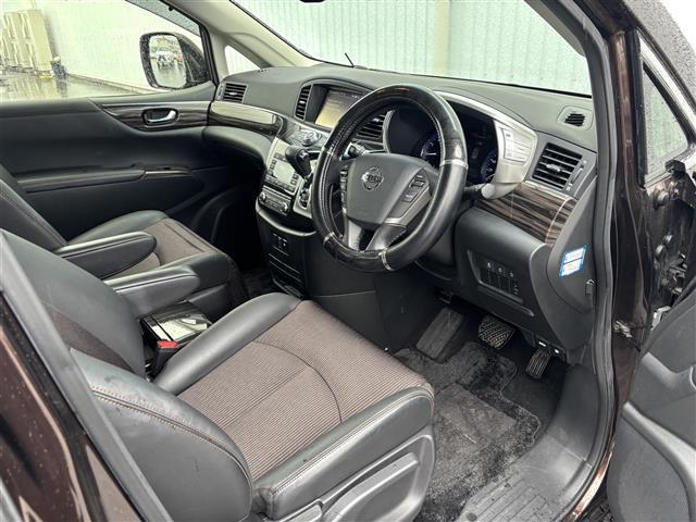 エルグランド 250ハイウェイスターS 純正HDDナビ フルセグTV CD DVD Bluetooth 後席モニター 全方位カメラ クルコン ETC 両側電動ドア ステアリングリモコン オットマン フロアマット スマートキー ドアバイザー(20枚目)