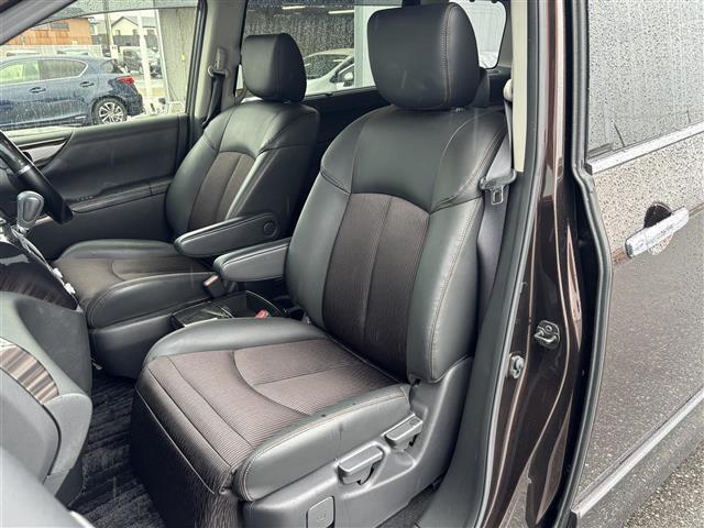 エルグランド 250ハイウェイスターS 純正HDDナビ フルセグTV CD DVD Bluetooth 後席モニター 全方位カメラ クルコン ETC 両側電動ドア ステアリングリモコン オットマン フロアマット スマートキー ドアバイザー(23枚目)