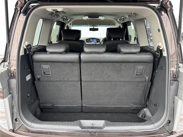 エルグランド 250ハイウェイスターS 純正HDDナビ フルセグTV CD DVD Bluetooth 後席モニター 全方位カメラ クルコン ETC 両側電動ドア ステアリングリモコン オットマン フロアマット スマートキー ドアバイザー(28枚目)