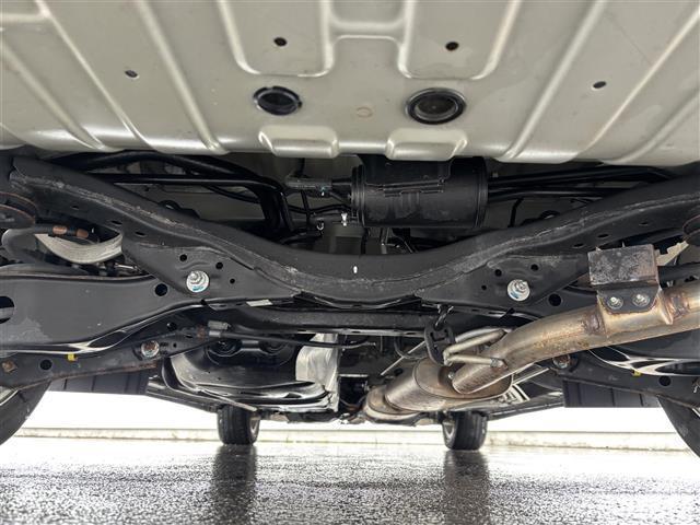 エルグランド 250ハイウェイスターS 純正HDDナビ フルセグTV CD DVD Bluetooth 後席モニター 全方位カメラ クルコン ETC 両側電動ドア ステアリングリモコン オットマン フロアマット スマートキー ドアバイザー(40枚目)